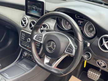Mercedes-Benz CLA 2.1 CLA220d AMG Sport Coupe 7G-DCT Euro 6 (s/s) 4dr