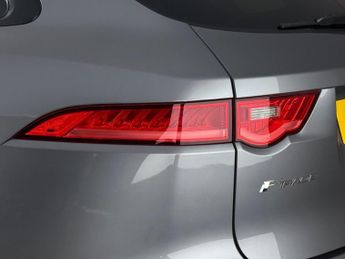 Jaguar F-PACE 2.0 D180 Chequered Flag Auto AWD Euro 6 (s/s) 5dr