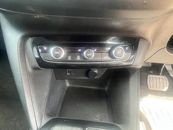 Vauxhall Corsa Electric 50kWh Elite Nav Premium Auto 5dr (7.4Kw Charger)