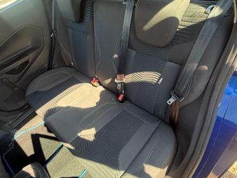 Ford Fiesta 1.0T EcoBoost Zetec Euro 6 (s/s) 5dr