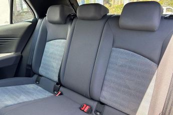 Volkswagen ID.3 150kW Life Pro Performance 58kWh 5dr Auto ** 18' Alloys **
