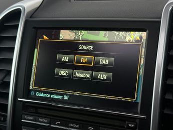 Porsche Cayenne 3.0 TD V6 TiptronicS 4WD Euro 6 (s/s) 5dr