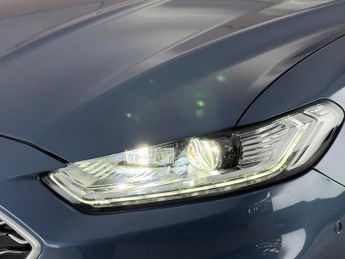 Ford Mondeo 2.0 TiVCT Vignale CVT Euro 6 (s/s) 5dr