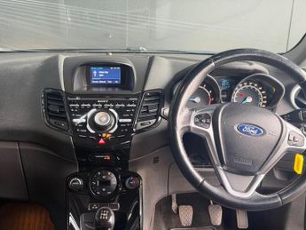 Ford Fiesta 1.0T EcoBoost Titanium Euro 6 (s/s) 5dr