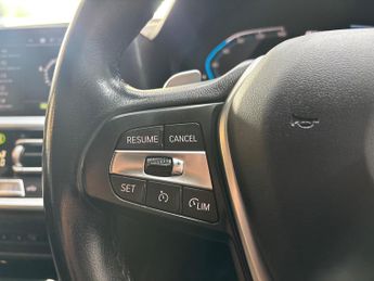 BMW 3 Series 2.0 330e 12kWh SE Pro Auto Euro 6 (s/s) 4dr