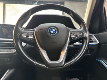 BMW 3 Series 2.0 330e 12kWh SE Pro Auto Euro 6 (s/s) 4dr