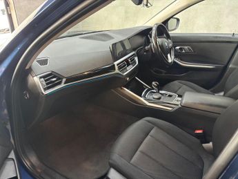 BMW 3 Series 2.0 330e 12kWh SE Pro Auto Euro 6 (s/s) 4dr