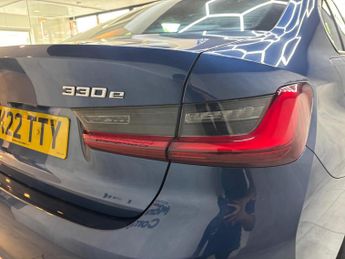 BMW 3 Series 2.0 330e 12kWh SE Pro Auto Euro 6 (s/s) 4dr
