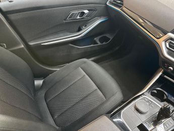 BMW 3 Series 2.0 330e 12kWh SE Pro Auto Euro 6 (s/s) 4dr