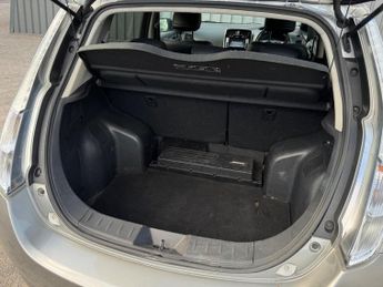 Nissan Leaf 30kWh Tekna Auto 5dr