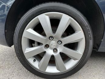 Peugeot 5008 1.6 e-HDi Allure EGC Euro 5 (s/s) 5dr