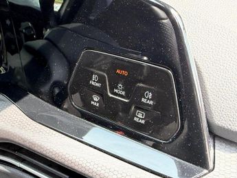 Volkswagen Golf 2.0 TDI GTD Hatchback 5dr Diesel DSG Euro 6 (s/s) (200 ps)