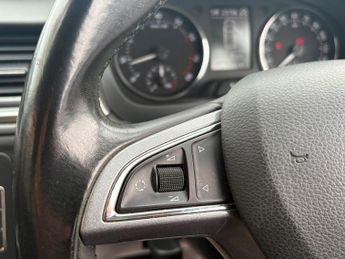 Skoda Rapid Spaceback 1.6 TDI SE Tech Hatchback 5dr Diesel DSG Euro 5 (90 ps)