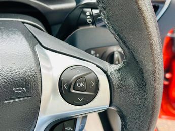 Ford C-Max 2.0 TDCi Titanium MPV 5dr Diesel Powershift Euro 5 (140 ps)