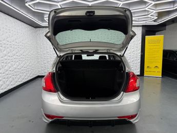 Kia Ceed 1.6 CRDi 3 Auto Euro 5 5dr