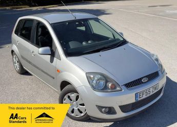 Ford Fiesta 1.6 Ghia 5dr