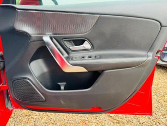 Mercedes-Benz A Class 1.5 A180d Sport 7G-DCT Euro 6 (s/s) 5dr