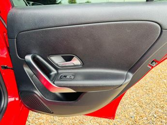 Mercedes-Benz A Class 1.5 A180d Sport 7G-DCT Euro 6 (s/s) 5dr