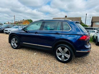 Volkswagen Tiguan 2.0 TDI SEL DSG Euro 6 (s/s) 5dr