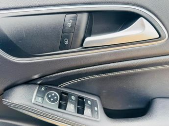 Mercedes-Benz A Class 1.5 A180d Sport (Executive) 7G-DCT Euro 6 (s/s) 5dr