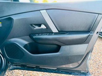 Citroen C4 1.2 PureTech Shine Plus EAT8 Euro 6 (s/s) 5dr