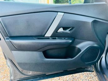 Citroen C4 1.2 PureTech Shine Plus EAT8 Euro 6 (s/s) 5dr