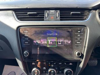 Skoda Octavia 2.0 TDI Scout DSG 4WD Euro 6 (s/s) 5dr