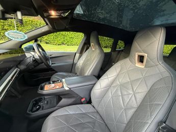 BMW iX M60 111.5kWh Auto xDrive 5dr