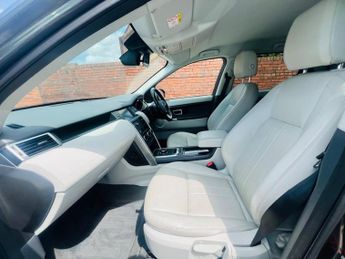 Land Rover Discovery Sport 2.0 TD4 SE Tech Auto 4WD Euro 6 (s/s) 5dr