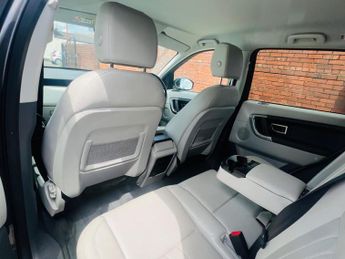 Land Rover Discovery Sport 2.0 TD4 SE Tech Auto 4WD Euro 6 (s/s) 5dr