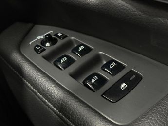 Volvo V90 2.0 B4 MHEV Momentum Auto Euro 6 (s/s) 5dr