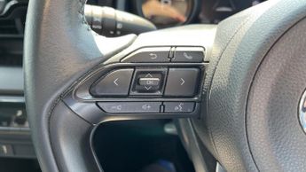 Toyota Yaris 1.5 VVT-h Design E-CVT Euro 6 (s/s) 5dr