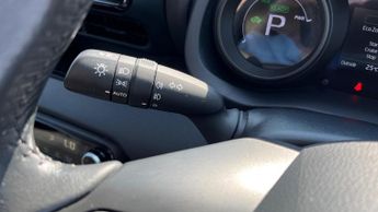Toyota Yaris 1.5 VVT-h Design E-CVT Euro 6 (s/s) 5dr