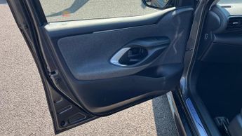 Toyota Yaris 1.5 VVT-h Design E-CVT Euro 6 (s/s) 5dr