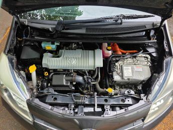 Toyota Yaris 1.5 VVT-h Icon Plus CVT Euro 5 5dr