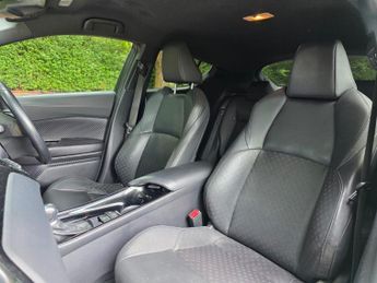 Toyota C-HR 1.8 VVT-h Dynamic CVT Euro 6 (s/s) 5dr