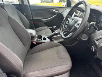 Ford Focus 1.6 TDCi ECOnetic Titanium Navigator Euro 5 (s/s) 5dr