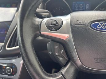 Ford Focus 1.6 TDCi ECOnetic Titanium Navigator Euro 5 (s/s) 5dr