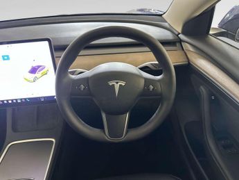 Tesla Model 3 Standard Range Plus Saloon 4dr Electric Auto RWD (241 bhp)