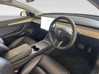 Tesla Model 3 Standard Range Plus Saloon 4dr Electric Auto RWD (241 bhp)