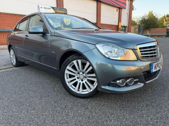 Mercedes C Class 1.8 C180 BlueEfficiency Elegance Saloon 4dr Petrol G-Tronic+ Eur