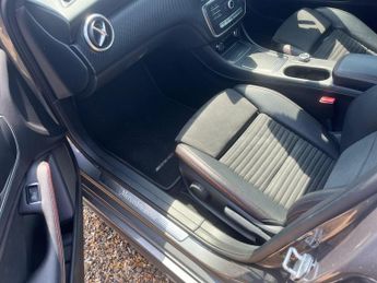 Mercedes-Benz A Class 2.1 A200d AMG Line 7G-DCT Euro 6 (s/s) 5dr
