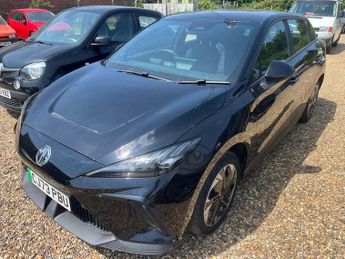 MG MG4 64kWh SE Long Range Auto 5dr