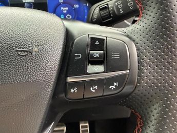 Ford Kuga 2.5 EcoBoost Duratec 14.4kWh ST-Line CVT Euro 6 (s/s) 5dr