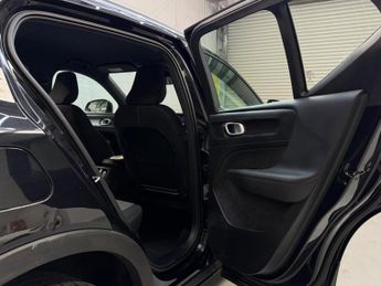 Volvo XC40 1.5h T4 Recharge 10.7kWh Core Auto Euro 6 (s/s) 5dr
