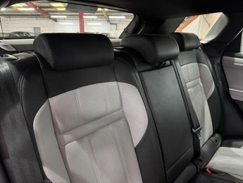 Land Rover Range Rover Evoque 2.0 D180 MHEV R-Dynamic SE Auto 4WD Euro 6 (s/s) 5dr