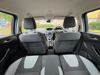 Ford Focus 2.0 TDCi Zetec Euro 5 5dr