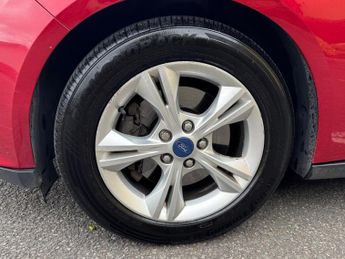 Ford Focus 2.0 TDCi Zetec Euro 5 5dr