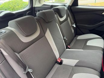 Ford Focus 2.0 TDCi Zetec Euro 5 5dr