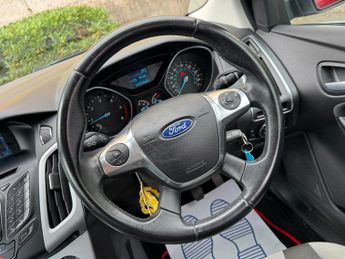 Ford Focus 2.0 TDCi Zetec Euro 5 5dr